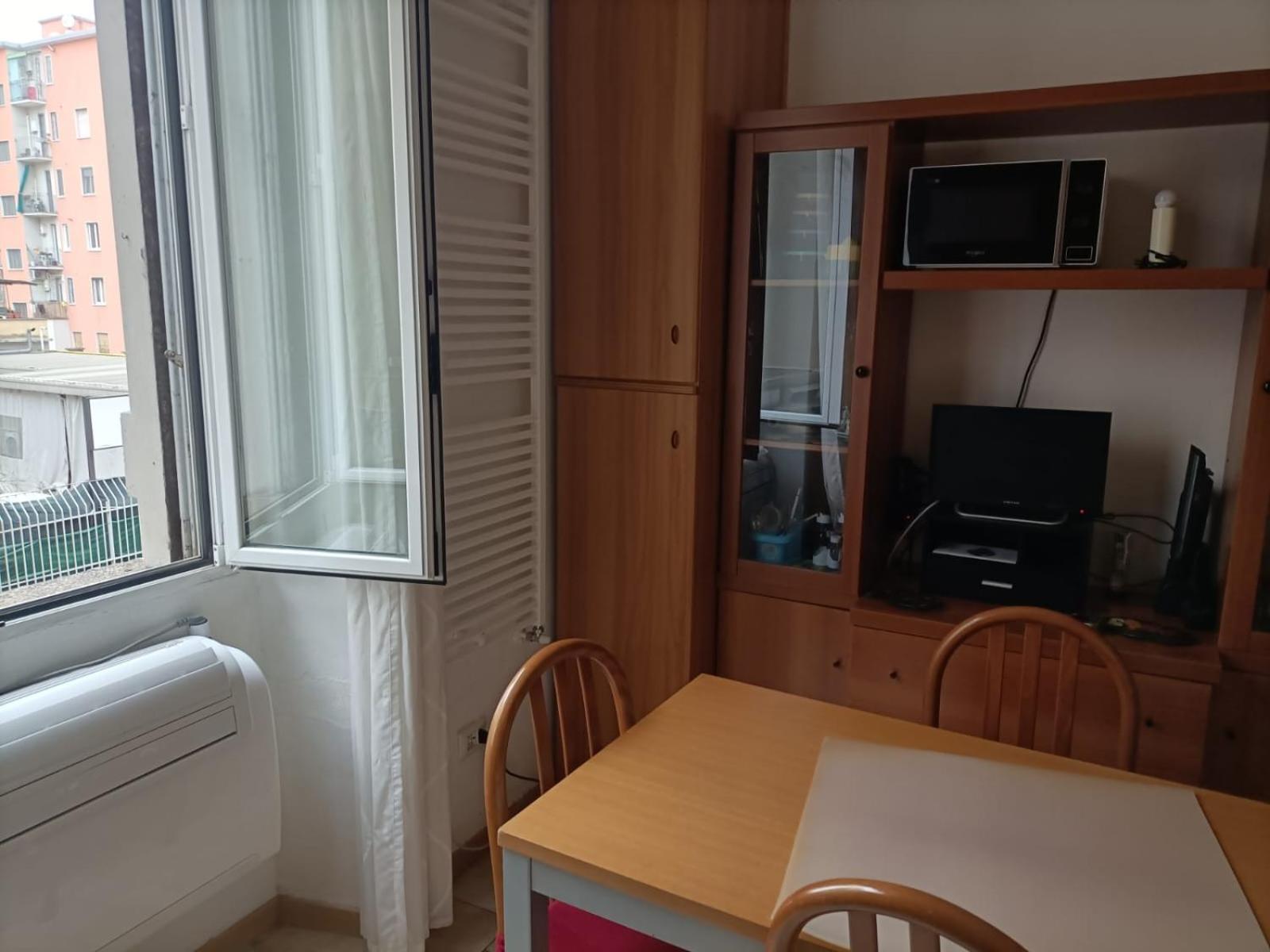 Monolocale Centro Appartement Milaan Buitenkant foto